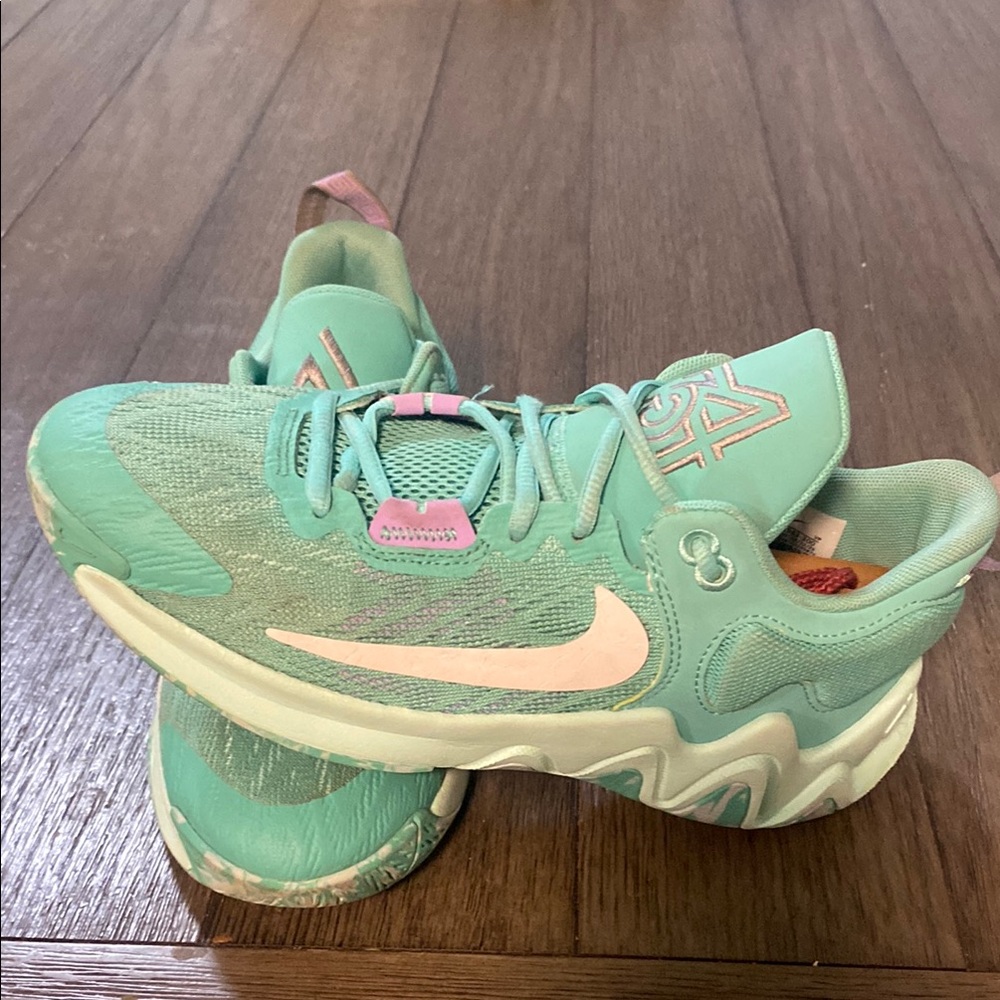 Nike Giannis Immortality 2 Sneakers